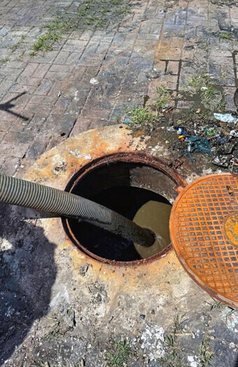 https://blockeddrainsnorthbeach.com.au/uploads/2025/07/blocked-drains-50219.jpg
